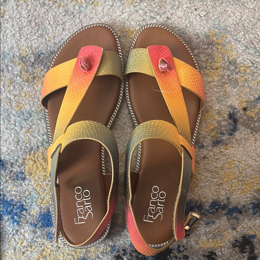 Glenni Hidden Adjustable Strap Leather Flat Sandals